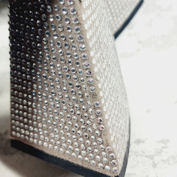 New BP Collins Gray Translucent Strap Rhinestone Triangle Heel Slide Sandal H458 - Picture 13 of 14